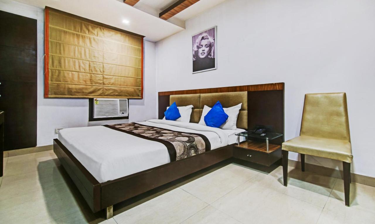 Fabexpress Le Grand Hotel New Delhi Exterior photo
